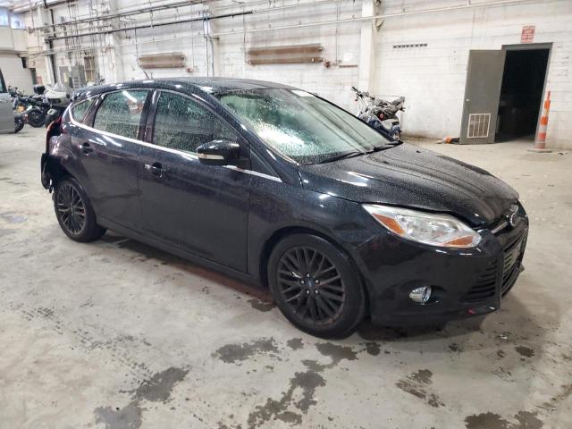 1FAHP3M24CL145742 - 2012 FORD FOCUS SEL BLACK photo 4