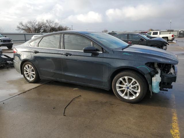 3FA6P0HD6LR257669 - 2020 FORD FUSION SE BLUE photo 4