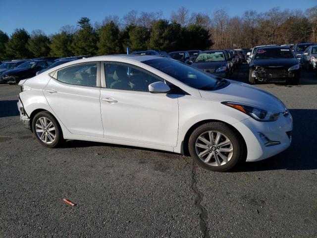 5NPDH4AE7GH796688 - 2016 HYUNDAI ELANTRA SE WHITE photo 4