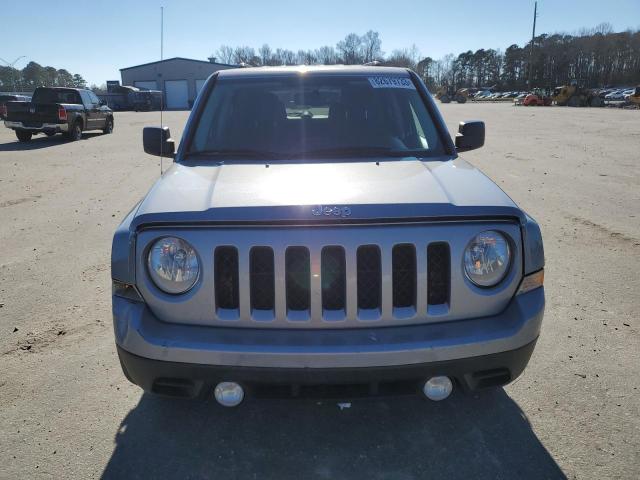 1C4NJPFA0GD647870 - 2016 JEEP PATRIOT LATITUDE SILVER photo 5