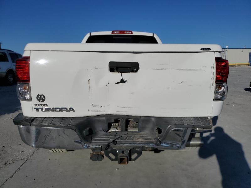 5TFRM5F13CX040352 - 2012 TOYOTA TUNDRA DOUBLE CAB SR5 WHITE photo 6