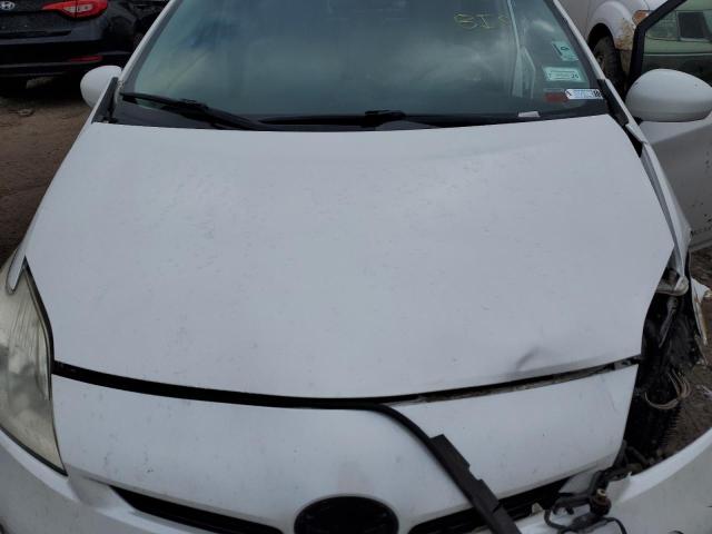 JTDKN3DU2C5490330 - 2012 TOYOTA PRIUS WHITE photo 11