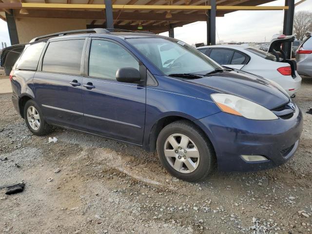 5TDZK22C37S082995 - 2007 TOYOTA SIENNA XLE BLUE photo 4