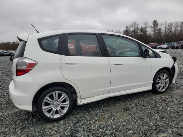 JHMGE8H42AC039208 - 2010 HONDA FIT SPORT WHITE photo 3