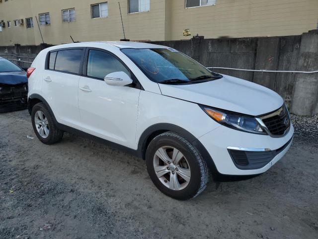 KNDPB3A21D7403248 - 2013 KIA SPORTAGE BASE WHITE photo 4