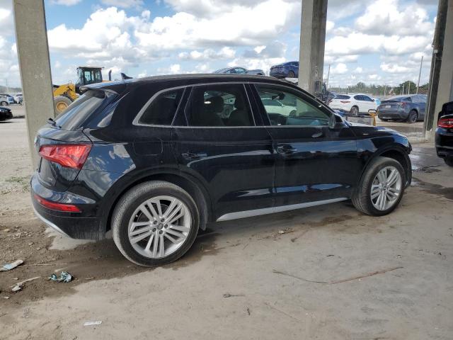 WA1BNAFY7K2038937 - 2019 AUDI Q5 PREMIUM PLUS შავი ფოტო 3