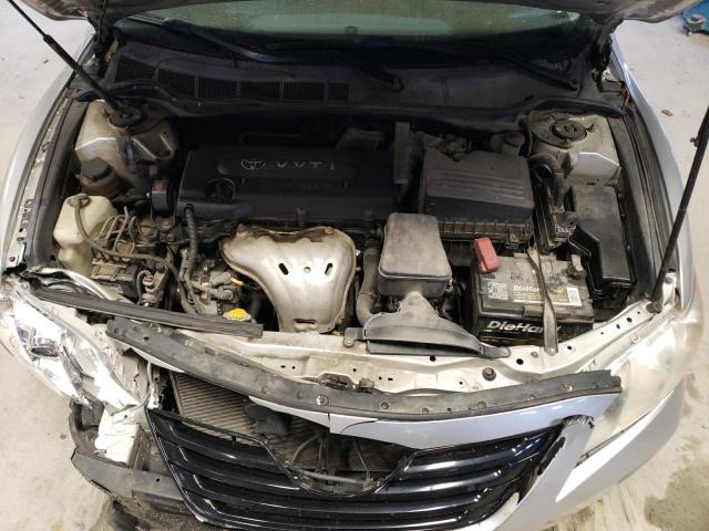4T4BE46K69R070281 - 2009 TOYOTA CAMRY BASE SILVER photo 11