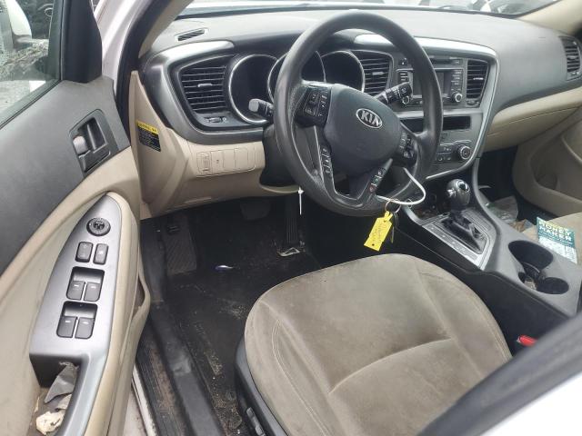5XXGM4A75DG182868 - 2013 KIA OPTIMA LX Weiß Foto 8