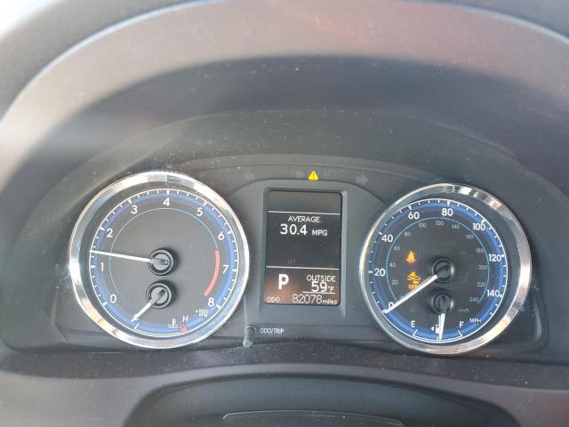 5YFBURHE9HP578875 - 2017 TOYOTA COROLLA L GRAY photo 9