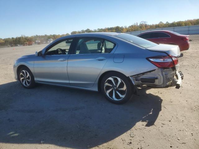 1HGCR2F71HA129004 - 2017 HONDA ACCORD EX 银色 照片 2