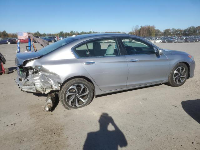 1HGCR2F71HA129004 - 2017 HONDA ACCORD EX 银色 照片 3