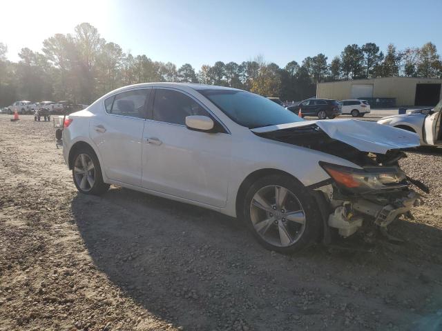 19VDE1F70EE010466 - 2014 ACURA ILX 20 TECH WHITE photo 4
