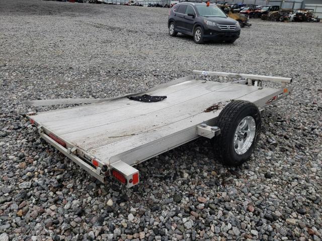 4TCSU1073JH711830 - 2018 UTILITY TRAILER فضي صورة 6
