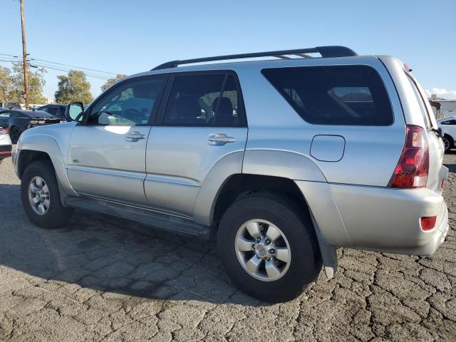 JTEZU14R340023932 - 2004 TOYOTA 4RUNNER SR5 银色 照片 2