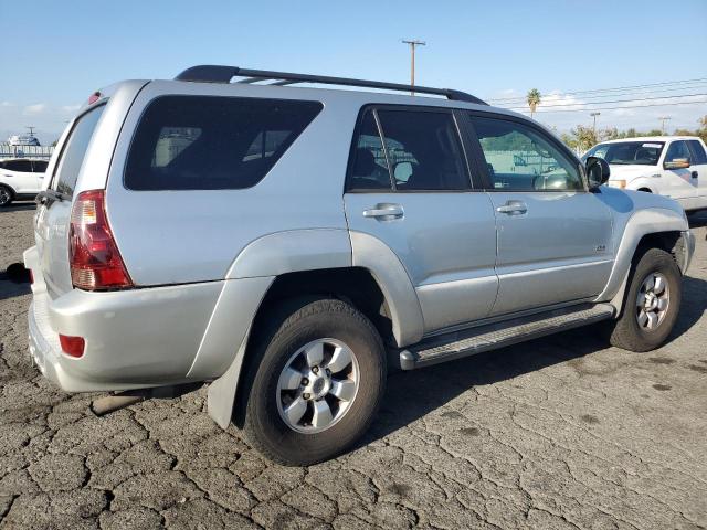 JTEZU14R340023932 - 2004 TOYOTA 4RUNNER SR5 银色 照片 3