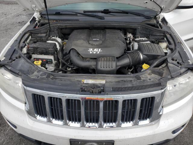 1C4RJFAG2DC512981 - 2013 JEEP GRAND CHER LAREDO أبيض صورة 12