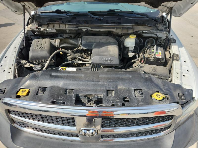 3C6JR6DGXHG572860 - 2017 RAM 1500 ST 白色 照片 11