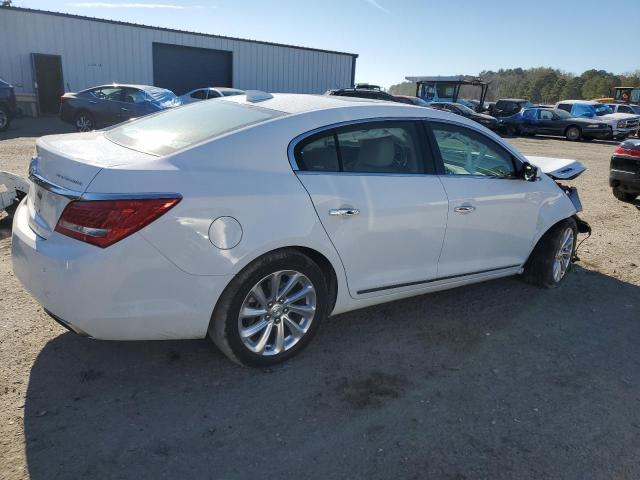 1G4GB5G31GF138008 - 2016 BUICK LACROSSE WHITE photo 3