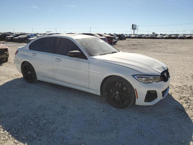 3MW5U7J08M8C07956 - 2021 BMW M340I WHITE photo 4