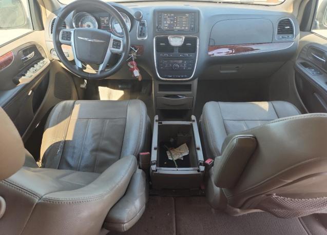 2C4RC1BG4ER138359 - 2014 CHRYSLER TOWN & COU TOURING WHITE photo 8