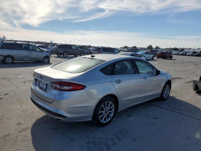 3FA6P0HDXHR268617 - 2017 FORD FUSION SE SILVER photo 3