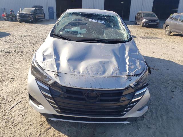 3N1CN8DV2SL867993 - 2025 NISSAN VERSA S ვერცხლისფერი ფოტო 5