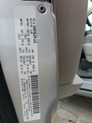 2A8HR54P28R841132 - 2008 CHRYSLER TOWN & COU TOURING SILVER photo 14