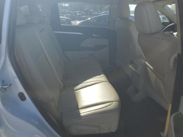 5TDJKRFH8GS276711 - 2016 TOYOTA HIGHLANDER XLE أبيض صورة 11