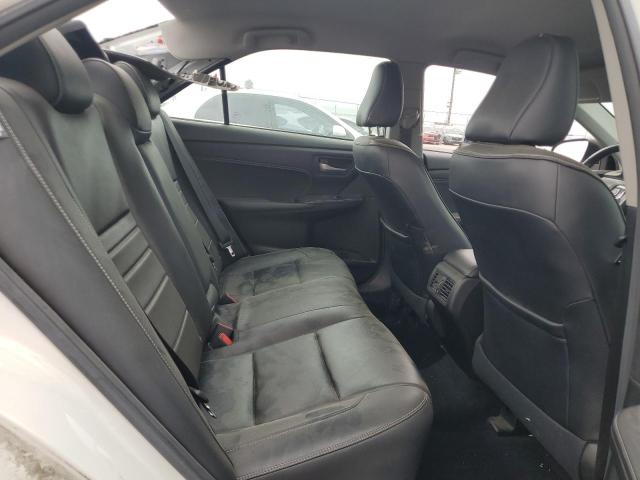 4T1BF1FK4GU138760 - 2016 TOYOTA CAMRY LE WHITE photo 10