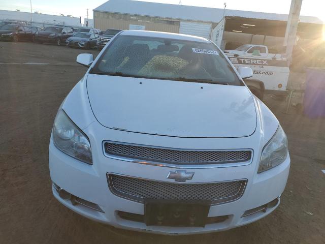 1G1ZE5EU3BF372801 - 2011 CHEVROLET MALIBU LTZ WHITE photo 5