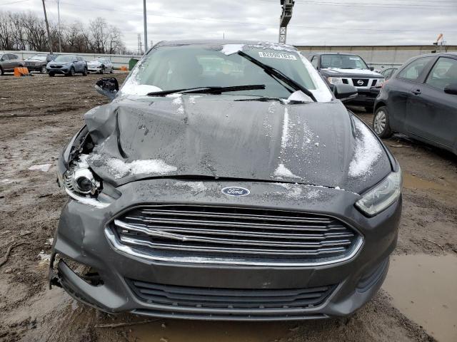 3FA6P0H73GR253563 - 2016 FORD FUSION SE GRAY photo 5