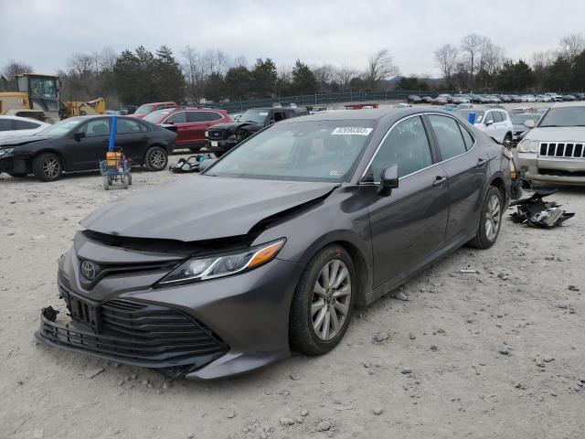 4T1B11HK9JU546514 - 2018 TOYOTA CAMRY L GRAY photo 1