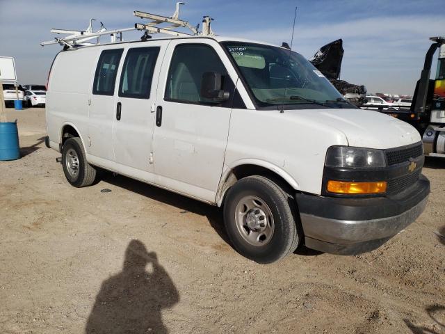 1GCWGAFP9K1167938 - 2019 CHEVROLET EXPRESS G2 WHITE photo 4