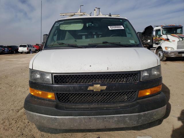 1GCWGAFP9K1167938 - 2019 CHEVROLET EXPRESS G2 WHITE photo 5