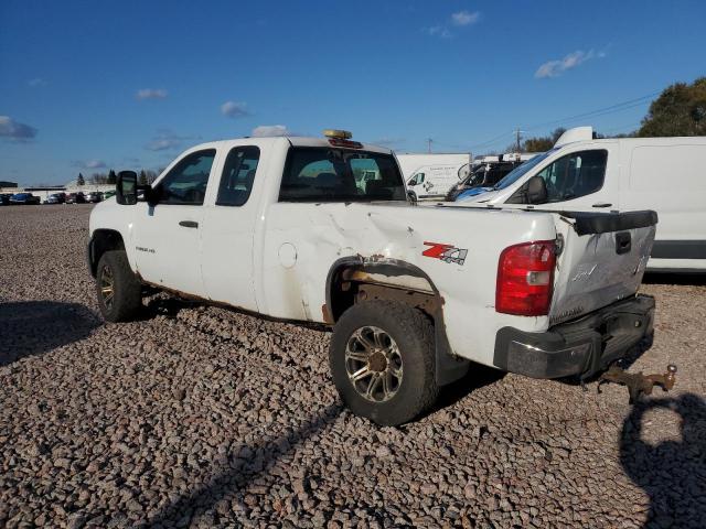 1GCHK29688E161551 - 2008 CHEVROLET SILVERADO K2500 HEAVY DUTY WHITE photo 2