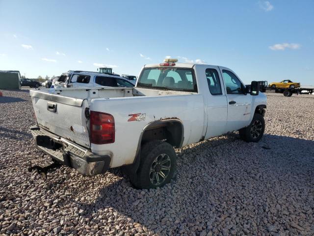 1GCHK29688E161551 - 2008 CHEVROLET SILVERADO K2500 HEAVY DUTY WHITE photo 3