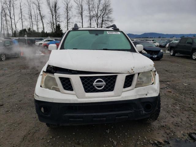 1N6AD0EV8BC427020 - 2011 NISSAN FRONTIER S WHITE photo 5