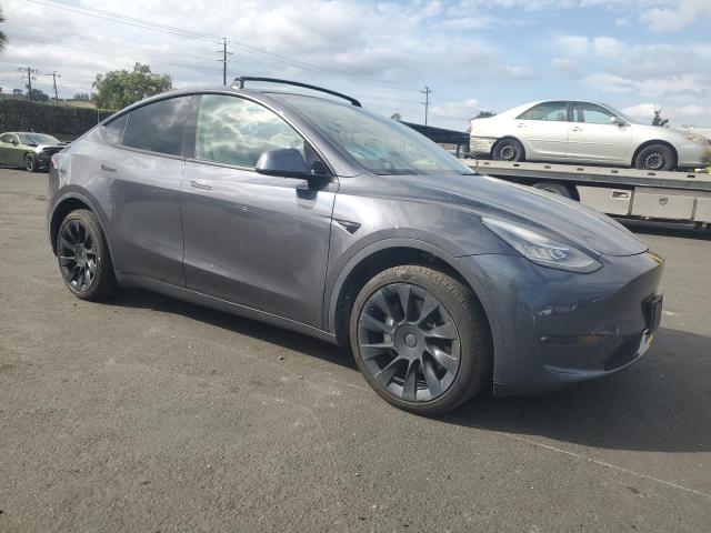 5YJYGDEE0MF198015 - 2021 TESLA MODEL Y 石墨色 照片 4