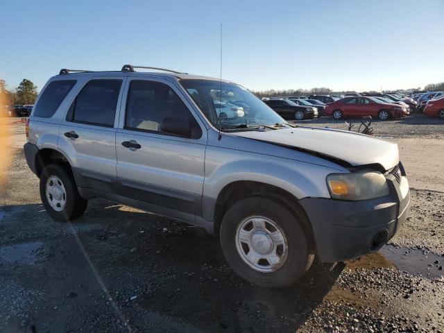 1FMYU02Z15KB85038 - 2005 FORD ESCAPE XLS SILVER photo 4