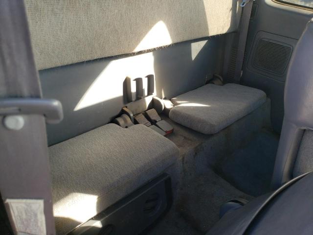 4TAWM72N2XZ527880 - 1999 TOYOTA TACOMA XTRACAB WHITE photo 10