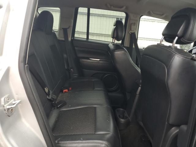 1C4NJDEBXED530822 - 2014 JEEP COMPASS LATITUDE 银色 照片 11