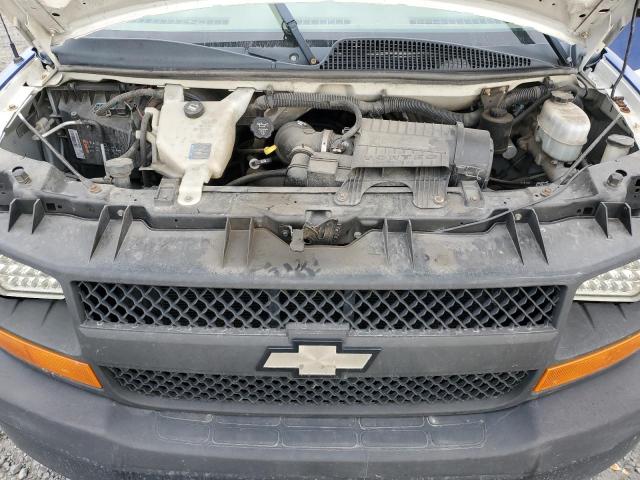 1GCZGUBA5B1162641 - 2011 CHEVROLET EXPRESS WHITE photo 12