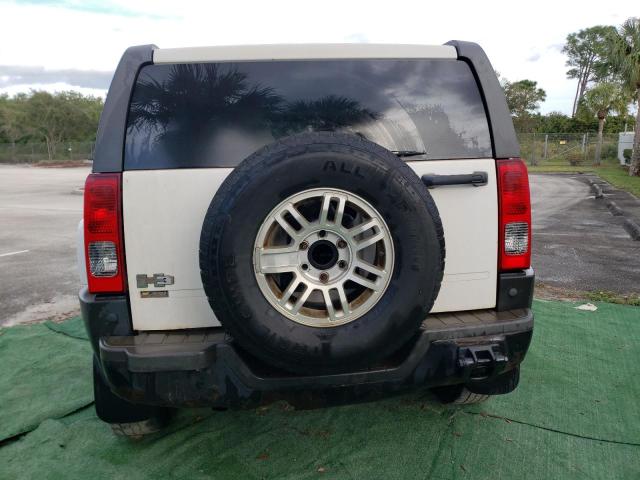 5GTEN13E688136725 - 2008 HUMMER H3 WHITE photo 6