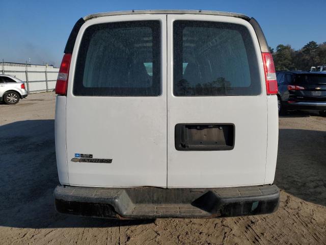 1GCWGBFP3L1141486 - 2020 CHEVROLET EXPRESS G2 WHITE photo 6