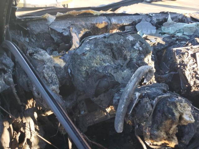 4T1B61HK8KU186316 - 2019 TOYOTA CAMRY XSE 银色 照片 9