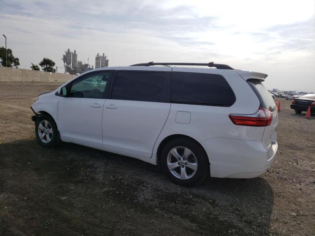 5TDKK3DC7GS700145 - 2016 TOYOTA SIENNA LE WHITE photo 2