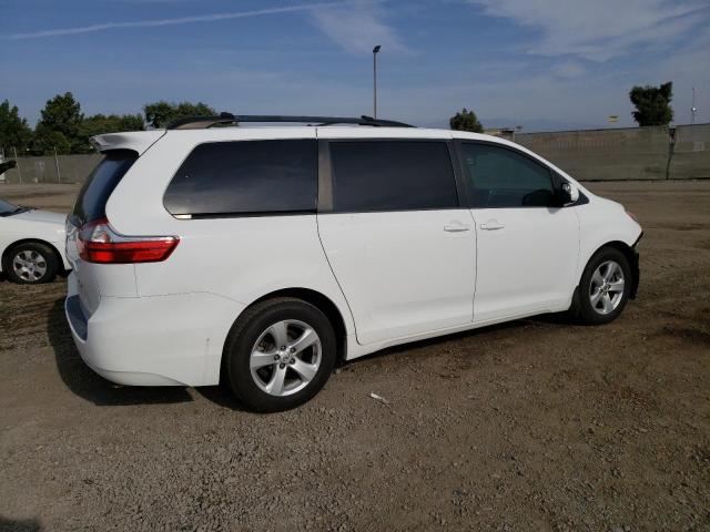 5TDKK3DC7GS700145 - 2016 TOYOTA SIENNA LE WHITE photo 3