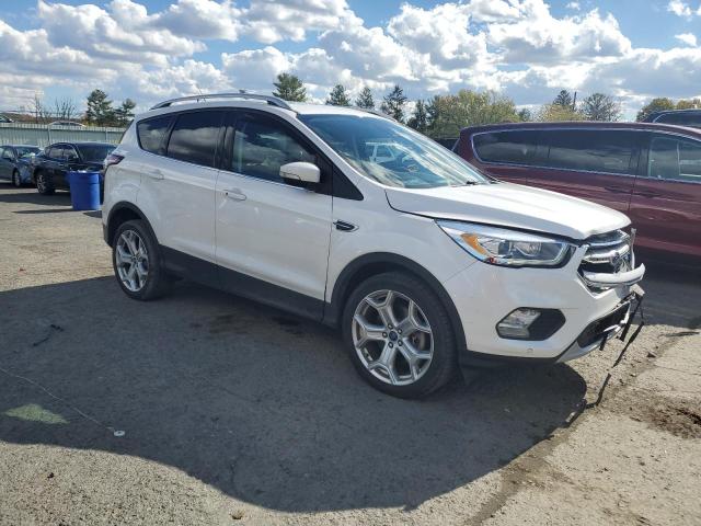 1FMCU9J95JUC73072 - 2018 FORD ESCAPE TITANIUM Biały zdjęcie 4