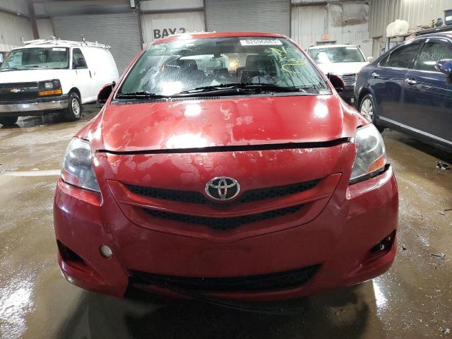 JTDBT923071075572 - 2007 TOYOTA YARIS RED photo 5