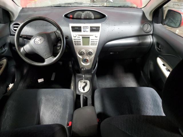 JTDBT923071075572 - 2007 TOYOTA YARIS RED photo 8